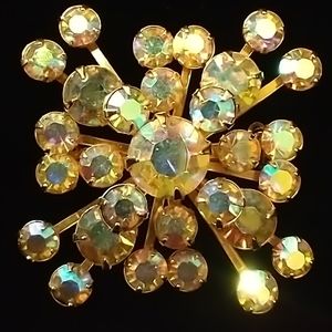 Judy Lee brooch